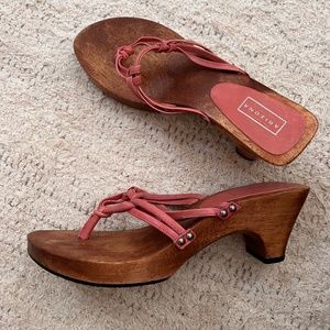 Wooden Clog Thong Heels